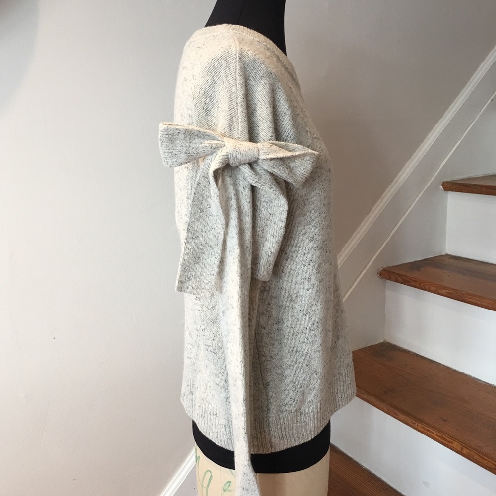 NWT Ann Taylor Bow Sleeve Sweater